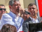 Özgür Özel’den İzmir’de ‘Kurultay’ Çağrısı: Teslim Olmayacağız!