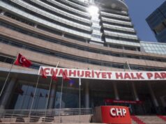 CHP’de Kurultay Krizi: Özgür Özel ve Ekibi Mahkemeye Gidiyor