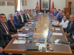 CHP’de ‘Mutlak Butlan’ Depremi: Özgür Özel ve Ekibi Yeni Parti Yolunda