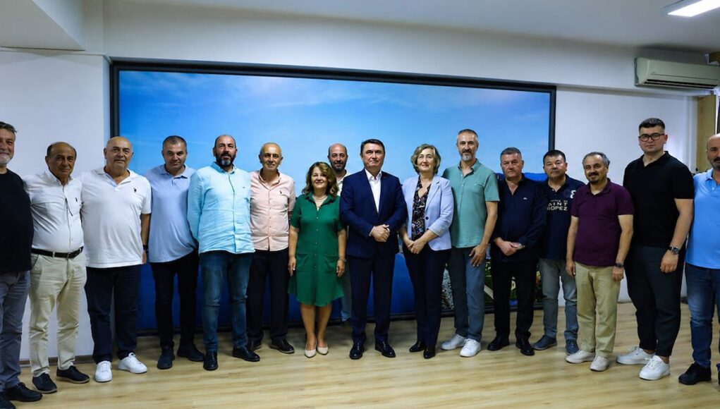 Zonguldak’ta Siyasi Deprem: Belediye Başkanı ve Meclis Üyeleri CHP’den İstifa Etti