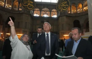 Ayasofya-i Kebir Camii’nde Dev Restorasyon: 3 Etap Tamamlandı