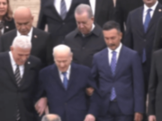 Anıtkabir’de Dikkat Çeken Görüntü: Devlet Bahçeli ile Müsavat Dervişoğlu Kol Kola İndi
